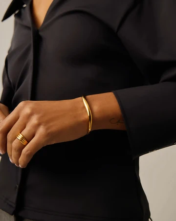 Savi Signature Hinged Bangle - Image 2